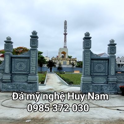 Cổng đá khu mộ đá mẹ Tơm tại xã Đa Lộc-Hậu Lộc-Thanh Hóa 2022